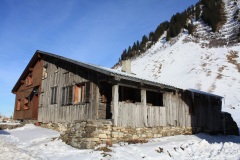 Alte Hütte am Faschinajoch